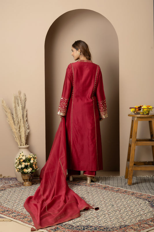 Noor-E-Nazakat