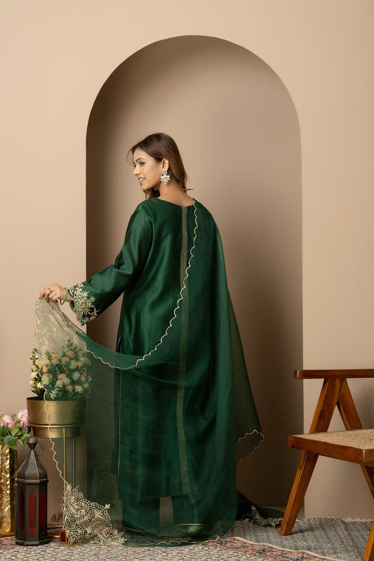 Noor-E-Zari