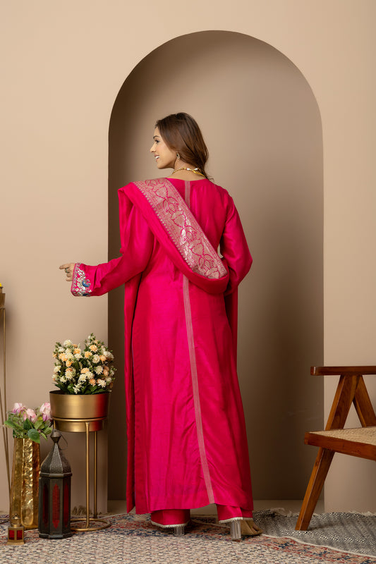 Noor-E-Mor