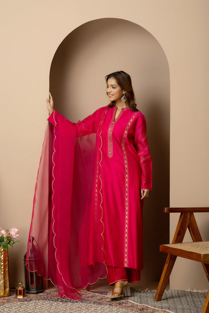 Nazakat-E-Gulaab