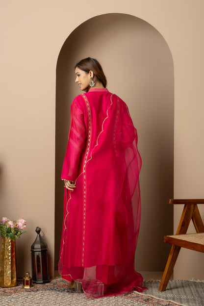 Nazakat-E-Gulaab