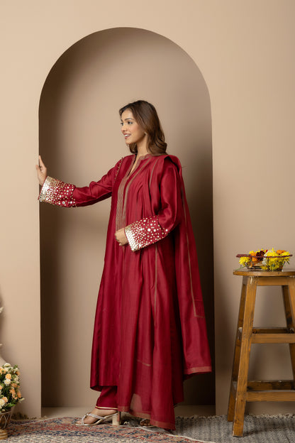 Noor-E-Nazakat