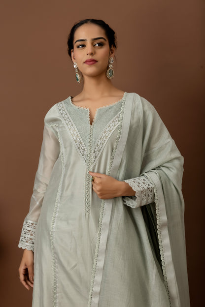 Nazakat-E-Noor